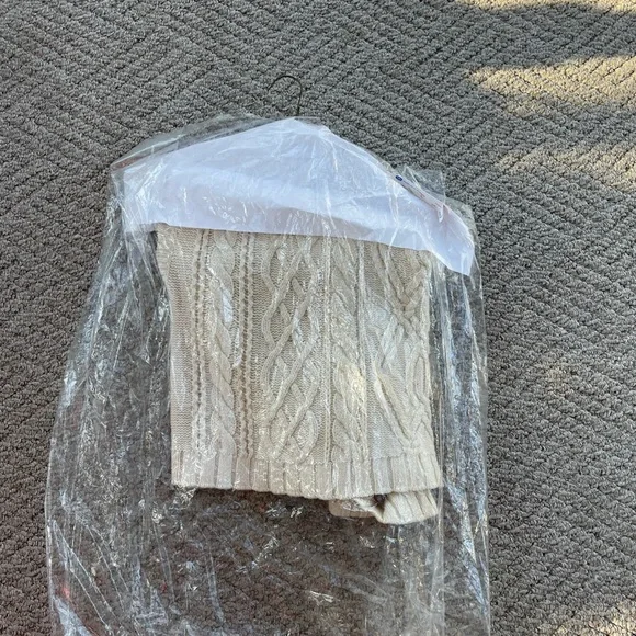 Ann Taylor cable knit sweater M - Picture 7 of 8